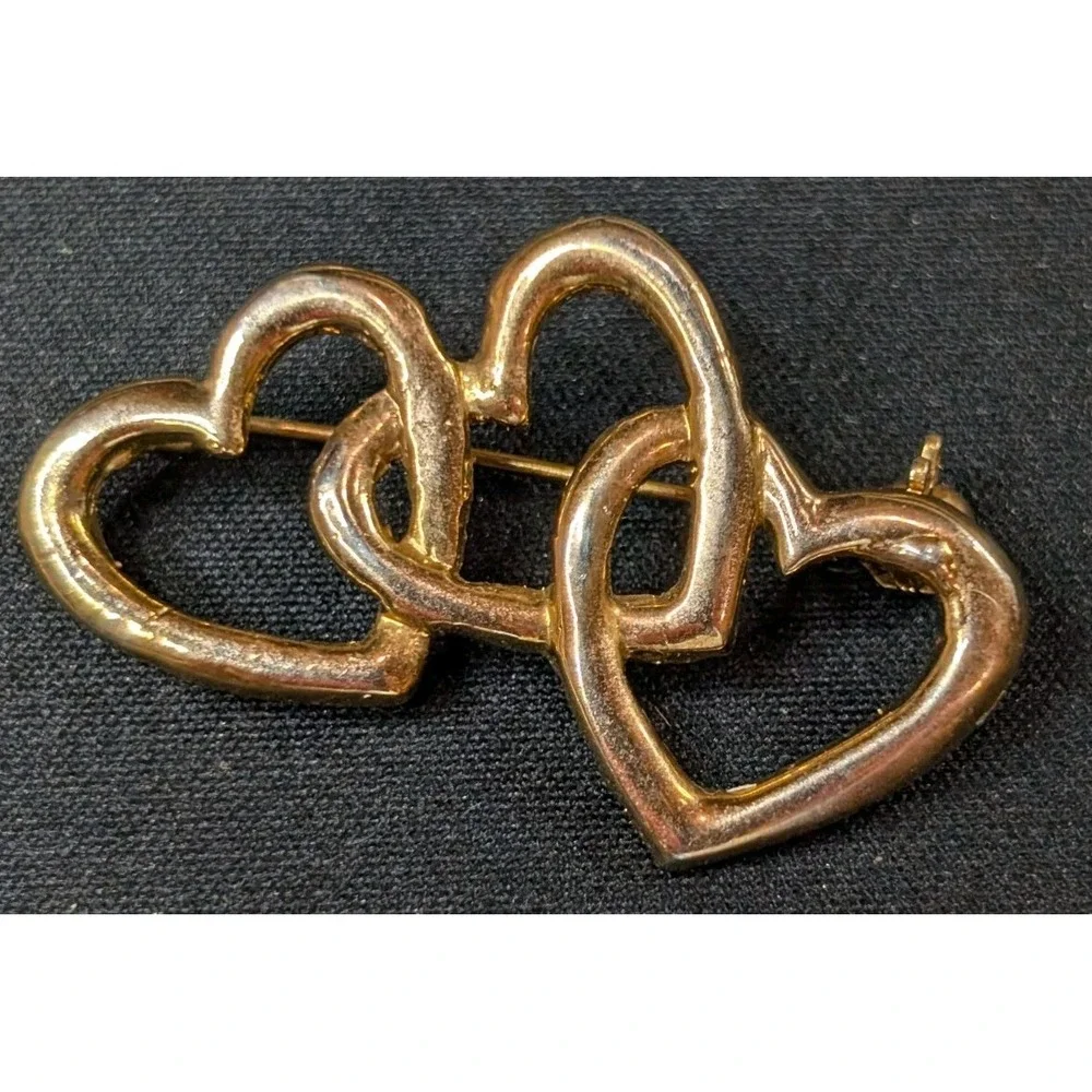 Vintage Gold Tone Triple Interlocking Open Hearts Brooch Pin Romantic Gift